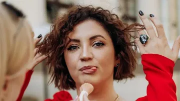 Співачка Цибульська пожартувала над колегами: «‎дісталося» Поляковій, Кароль і Могилевській