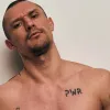 «У мене є три вихідних»: Тарас Цимбалюк показав, де відпочиває та продемонстрував нові тату 