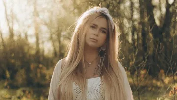 Відома співачка вперше стане мамою у 40 років: «Дякую, що ми разом і в єдності проходимо цей шлях‎»