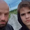 Мати Слави Дьоміна підтримує Путіна: телеведучий та його син розповіли про непрості стосунки та насильство