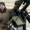 «Ніч була непристойно тихою»: Джеджула показав фото зі служби у війську з кулеметом
