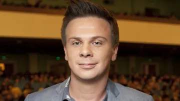 «Світ навиворіт» з Дмитром Комаровим повертається: куди тепер вирушить найвідоміший мандрівник України