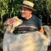 З козою, кавунами та під час роботи на городі: Ектор Хіменес-Браво вразив підписників своїми «фермерськими» фото