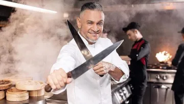 «Готували просто неба і збирали донати»: Ектор Хіменес-Браво показав виїзний конкурс «МастерШеф»