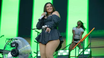 Запальна поп-зірка 2000-х років завершує кар'єру співачки: Неллі Фуртадо зробила офіційну заяву