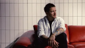 «Особистісна, щира та емоційна історія Жені Галича»: вокаліст гурту O.Torvald випустив кліп «Коли ти плачеш»