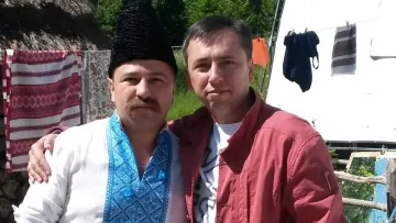 «Ти в мене найкращий»: зірка «Ліги сміху» показав підліткове фото із братом-нардепом від «Слуги народу»