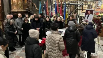 Львів плаче! «Цей сон» обірвався назавжди: зворушливі кадри прощання зі Степаном Гігою