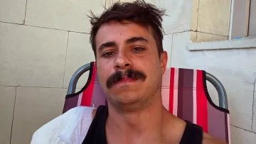 Бореться з фантомними болями: син відомого телеведучого розповів про реабілітацію після втрати руки на фронті