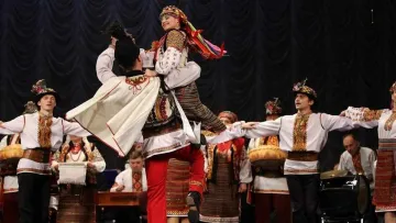 Неповнолітні хуліганки в центрі скандалу: затримано ще трьох учасниць нападу на «Гуцулію» у Шептицькому