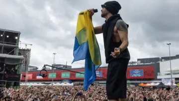 «А ми так нічого й не зрозуміли»: лідер The Rasmus розповів про свій шок під час повітряної тривоги у Києві