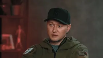 Лідер гурту «Бумбокс‎» Андрій Хливнюк відверто заговорив про службу в ЗСУ: «Не той, хто сидить десь в штабі‎»