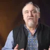 «Вродило!»: відомий український письменник похизувався, що забрав з родбудинку онуків