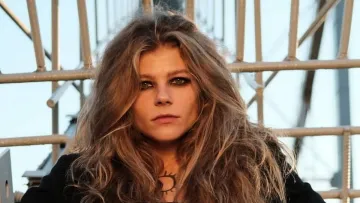 «У мене полізло волосся»: відома українська акторка шокувала, чим обернулося екстремальне схуднення