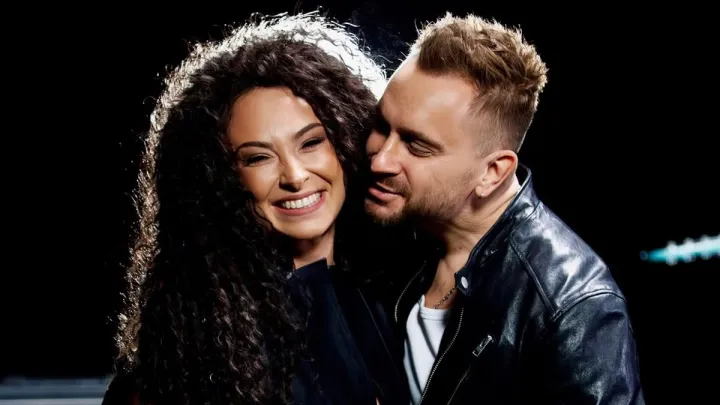 «Ніжна і жадана»: фронтмен гурту «СКАЙ» Олег Собчук вперше показав свою нову кохану (фото)