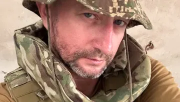 «Імпонує цей певний ідеалізм»: Жадан щиро розповів, чим займається у ЗСУ – посадки письменник не штурмує