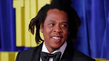 Жінка відкликала звинувачення у зґвалтуванні Jay-Z: вона заявила, що вигадала історію