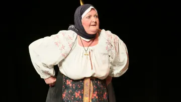 «Не бачить одним оком»: акторка серіалу «Спіймати Кайдаша» потребує термінової операції