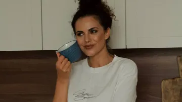«Вдома краще»: Настя Каменських потішила шанувальників затишним фото зі своєї кухні