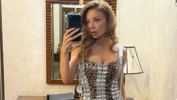 Начебто з подіуму: Тіна Кароль вийшла на сцену у сукні від українського бренду за 157 тисяч