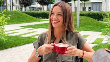Дружина ведучого Решетніка зізналася, чому насправді гайнула до Іспанії: чи варто переживати телезірці