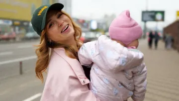 Секрети материнства: Анна Кошмал показала 7-місячну доньку і дала п'ять корисних порад