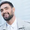 «Пінаколаду» тепер можна замовити «кур’єром»: Віталій Козловський показався в новому амплуа