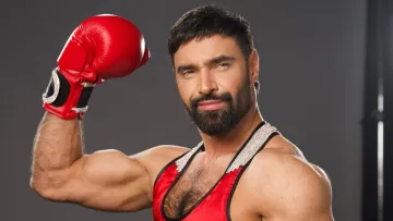 Усику варто приготуватись: Козловський змінив мікрофон на боксерські рукавиці та вийшов у ринг