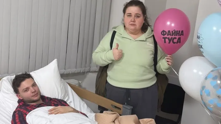 «Ще трохи нудить від наркозу»: переможця шоу «Голос країни» прооперували (фото з лікарні)