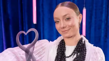 «Мені не можна матюкатися»: зірка Євробачення-2026 LELÉKA розкрила пункт важливого договору