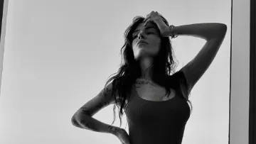 «‎Цей світ зійшов з розуму»: MamaRika заявила, що у Дубаї постійні обстріли і майже немає укриттів