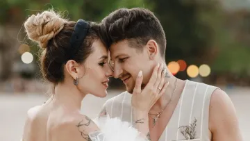 «Мозок виносимо вже не перше життя»: Mamarika поділилася фото з чоловіком на честь річниці шлюбу