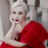 «Міка Ньютон – це псевдонім»: яке прізвище співачки записане у паспорті