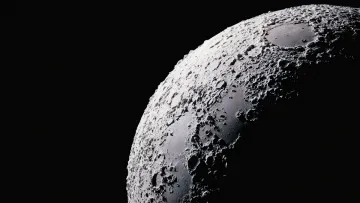 Місяць під атакою метеоритів: унікальне відео «бомбардування» шокувало вчених