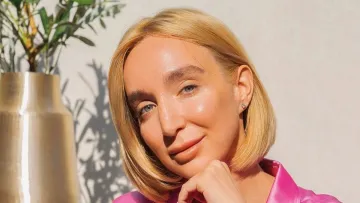 «Животик і сіднички включаються з перших хвилин»: Олена Мандзюк показала вправи з пілатесу для стрункої фігури