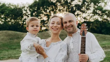 Дружина Павліка шокувала заявою про мутацію сина: «Подібний випадок відомий лише один, і це наш Михасик‎»