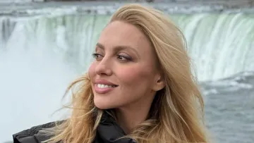 Оля Полякова вразила знімками біля Ніагарського водоспаду: хто доєднався до зірки на фото
