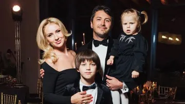 «Це вже не підйом, а сходження»: Сергій Притула показався з доньками та розповів курйозну історію