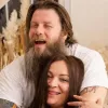 Неявка на суд і речі на смітнику: актор та військовий Ращук розлучився із Вікторією Білан