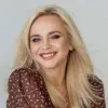 «Здається, що можеш усе»: Лілія Ребрик здивувала мережу розтяжкою на свіжому повітрі