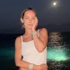 Після паузи в кар'єрі: ROXOLANA вразила новим звучанням у треку «Червона і сумна»