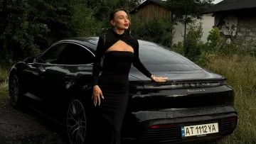 Мрія здійснилася: Самбурська показала святкування дня народження з рідними та друзями