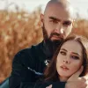 Саніна втрапила в скандал через заяву про чоловіка за кордоном: зірку The Hardkiss рознесли в коментарях