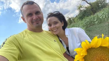Дружина Олега Сенцова показала, як виглядає син відомого режисера: «Кучерявому гордих три!‎»