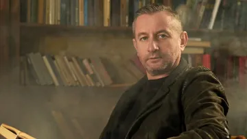 Зібрали понад сто тисяч для військових: Жадан розповів про успіхи унікального літературного табору в Карпатах