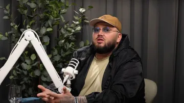 «Трохи це мене зачіпає»: репер Kyivstoner розповів, за який клуб вболіває та у ДЮСШ якого ФК грає його син