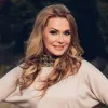 Ольга Сумська спіймала двох холостяків: фотофакт, з яким не посперечаєшся