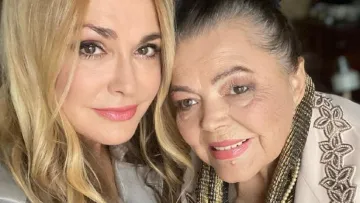 Сумська згадала про негатив під час встановлення пам’ятника своїй мамі: «Є блогери, які стежать за могилами‎»