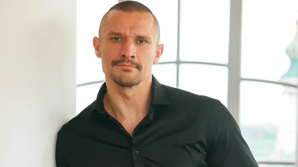 Тарас Цимбалюк святкує день народження: історія зірки українського кіно та головного героя шоу «Холостяк-14»