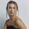 «Ого, це ще він дається цілуватись»: TAYANNA приголомшила мережу дорослим виглядом сина